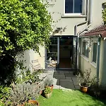בית נופש Redland House - 3 Bedroom - Sleeps 8 -