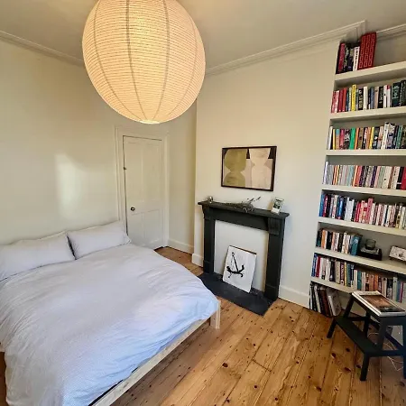 Prázdninový dům Redland House - 3 Bedroom - Sleeps 8 -