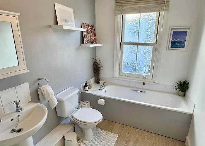Redland House - 3 Bedroom - Sleeps 8 - * Bristol